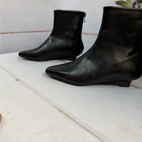 Black Ankle Boots for Women - Picture 6 of 14